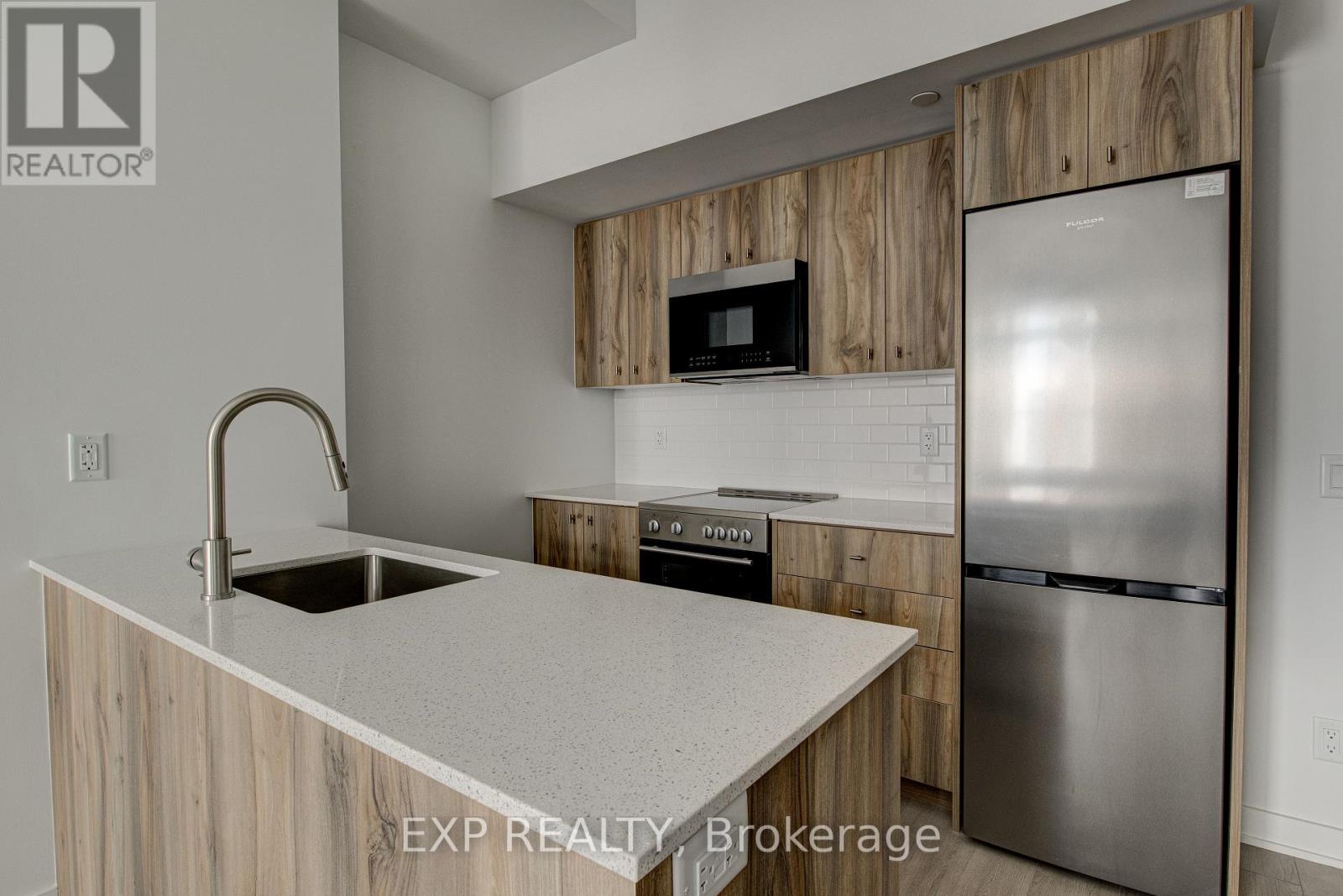 207 - 25 Wellington Street S, Kitchener, Ontario  N2G 0G5 - Photo 7 - X12595396