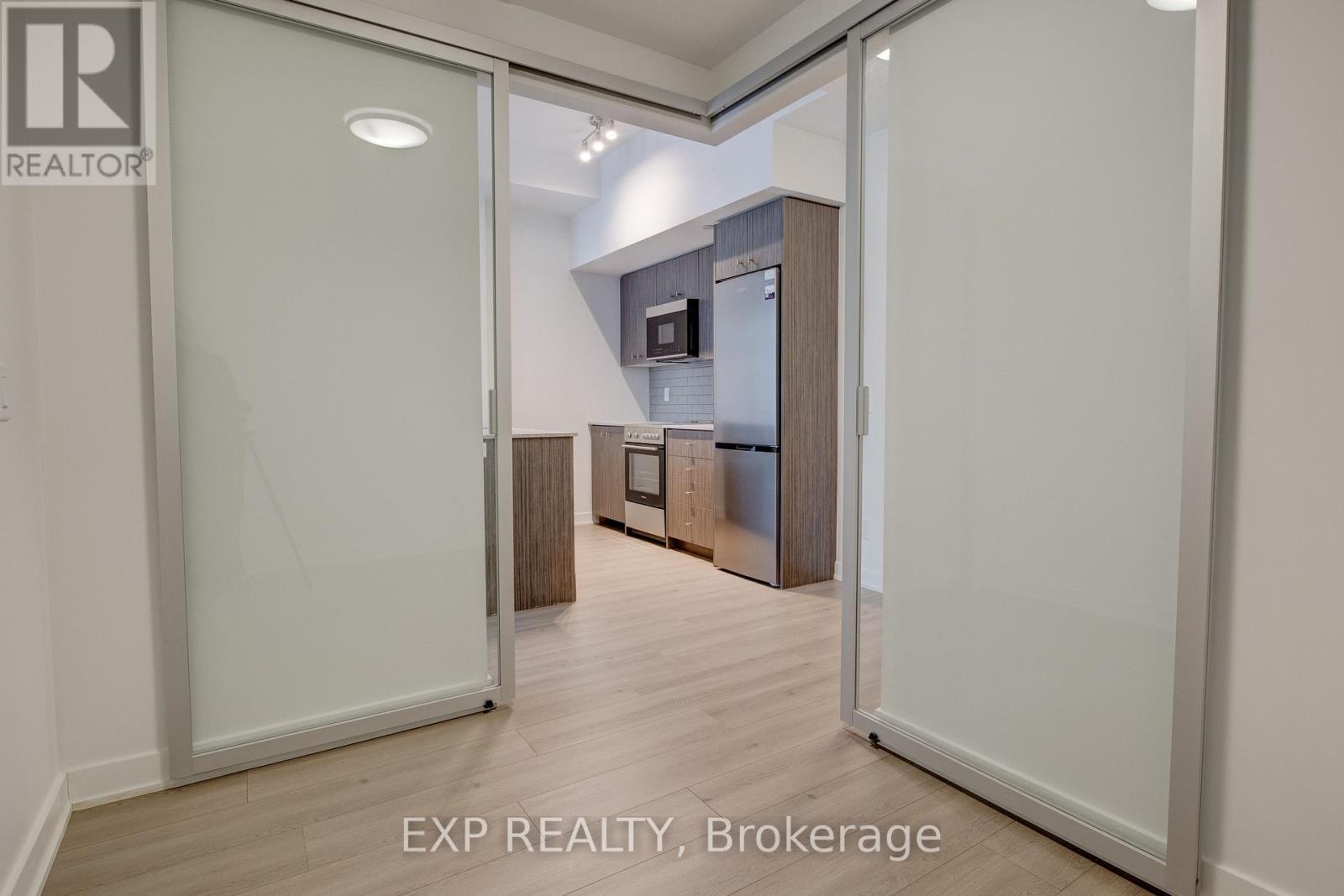 210 - 25 Wellington Street S, Kitchener, Ontario  N2G 0G5 - Photo 9 - X12595400