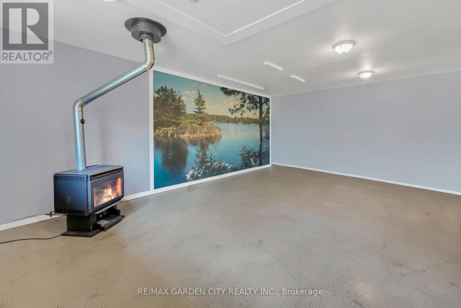 110 Livingston Avenue, Grimsby, Ontario  L3M 1L6 - Photo 30 - X12595454