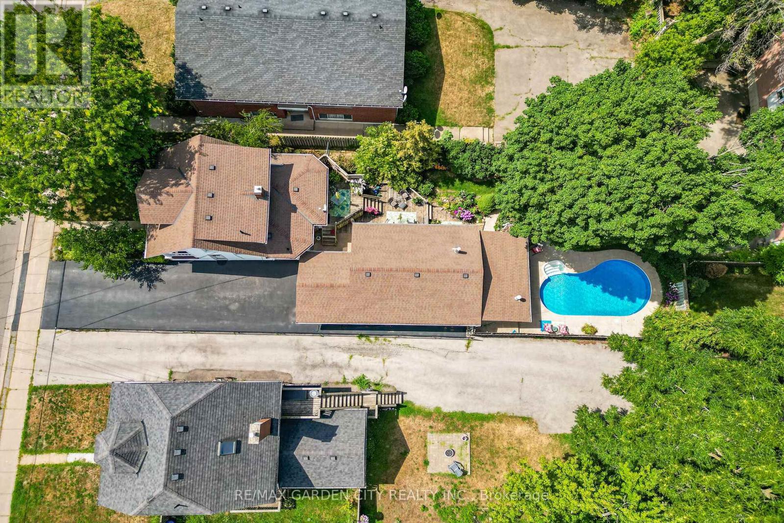 110 Livingston Avenue, Grimsby, Ontario  L3M 1L6 - Photo 36 - X12595454