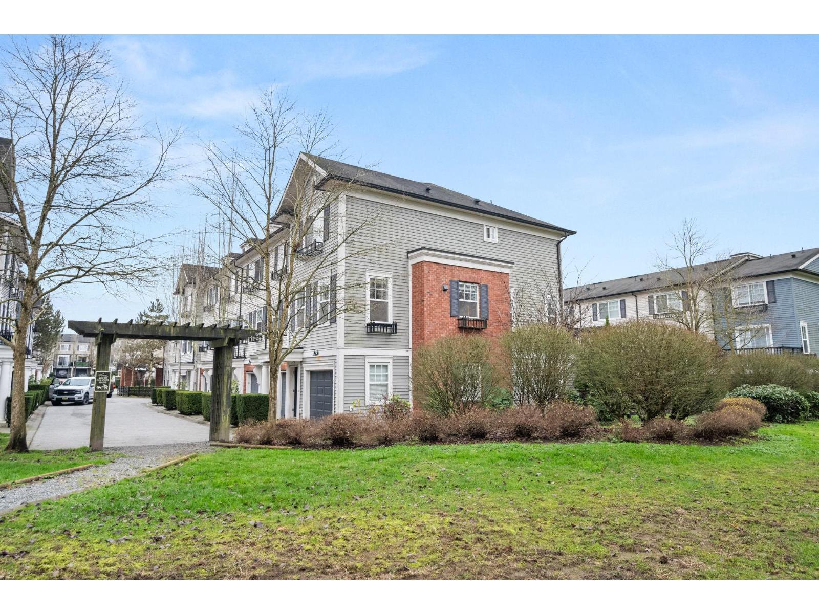 16 18983 72a Avenue, Surrey, British Columbia V4N 1A5 - Photo 2 - R3071371