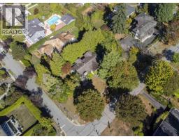 <div class="price">$9,999,999</div> 5595 College Highroad, Vancouver<br><div style="margin-bottom:8px;"><small>Royal Pacific Realty (Kingsway) Ltd.</small></div><div class='bed_bath'>5 Bed | 3 Bath</div>