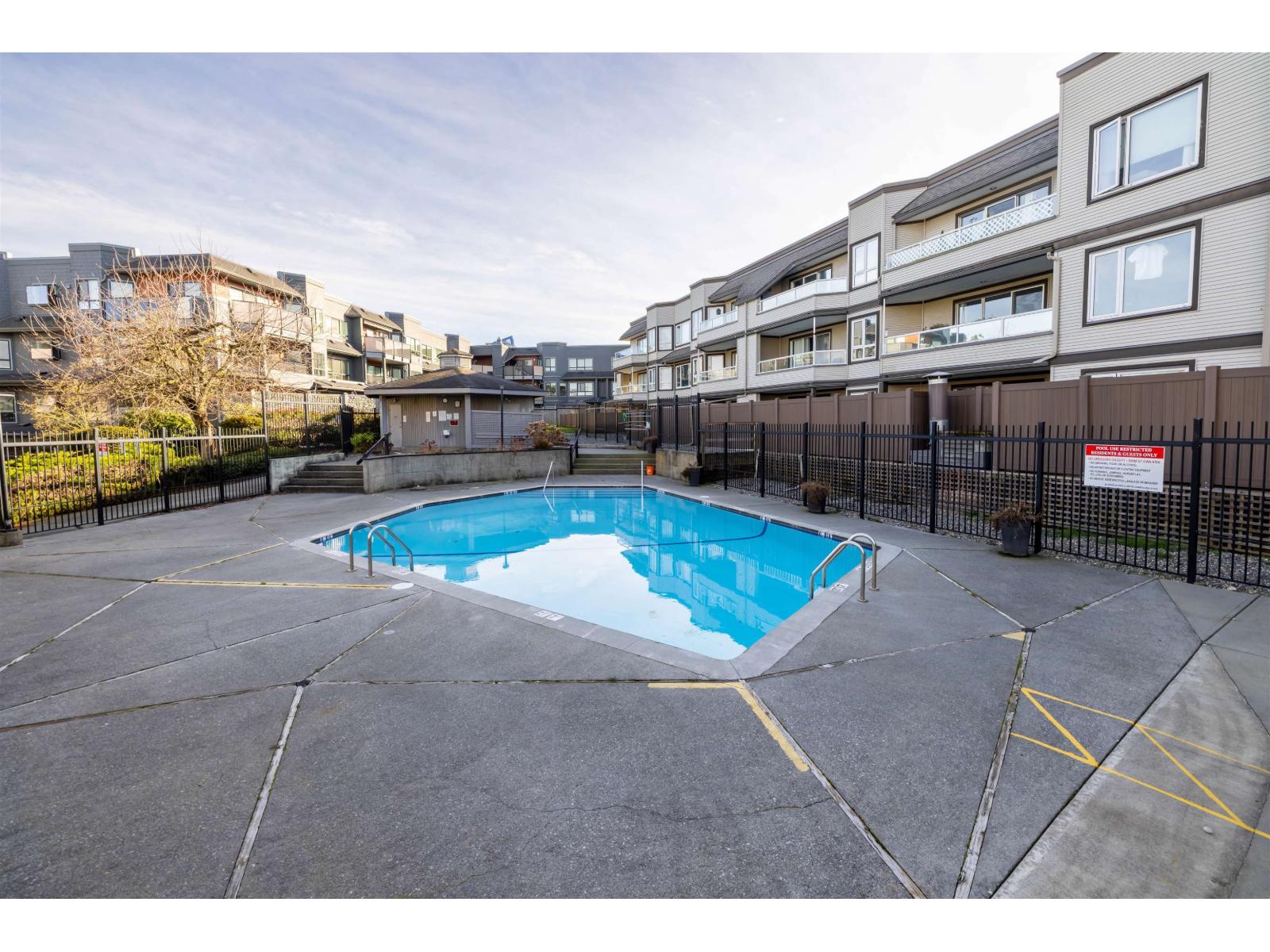 110 1850 E Southmere Crescent, Surrey, British Columbia  V4A 6Y6 - Photo 21 - R3071416