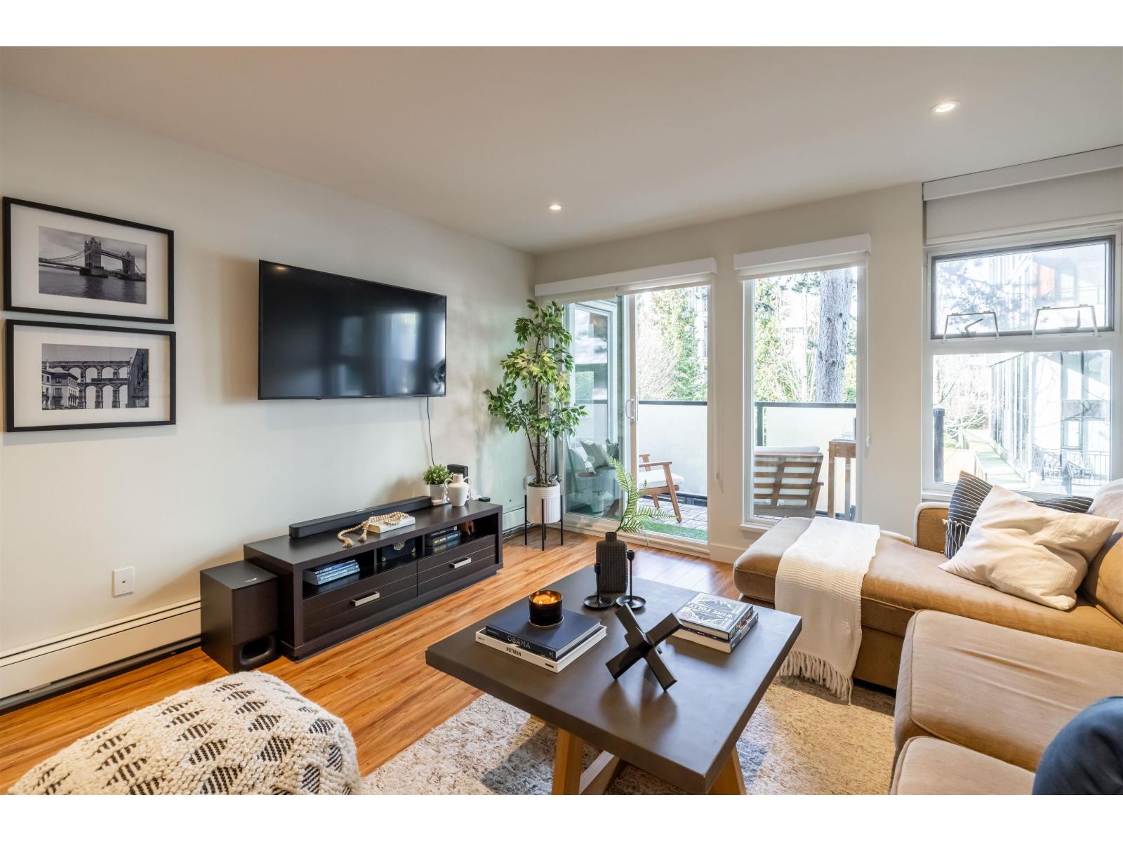 110 1850 E SOUTHMERE CRESCENT, Surrey, British Columbia