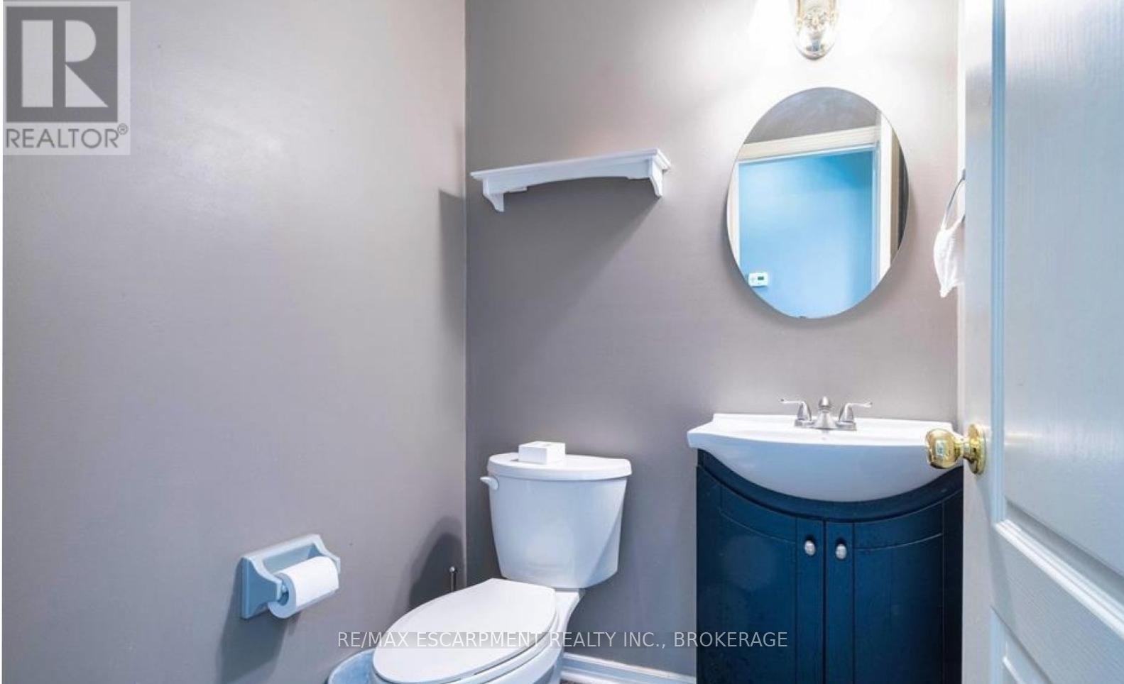 3829 Northwood Drive, Niagara Falls, Ontario L2H 2Y5 - Photo 7 - X12594948