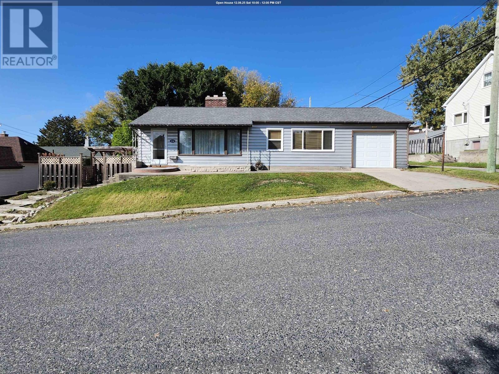 214 Sixth AVE, Kenora, Ontario