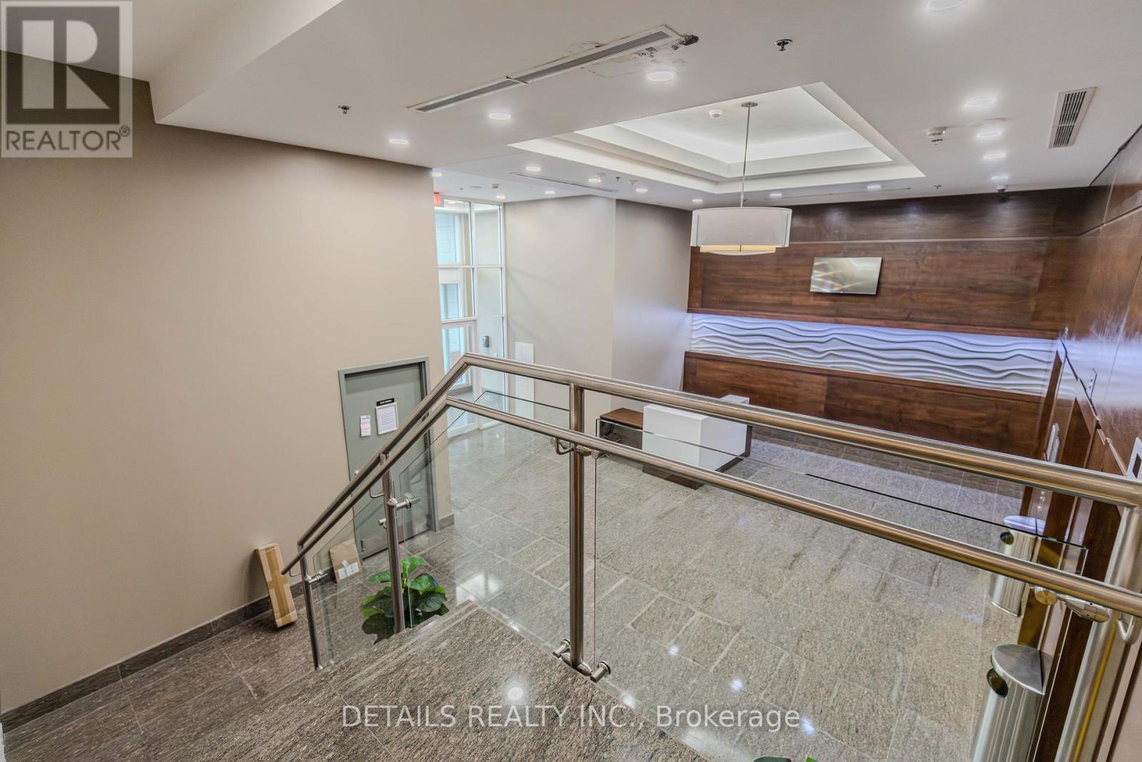 717 - 238 Besserer Street, Ottawa, Ontario K1N 6B1 - Photo 5 - X12595494