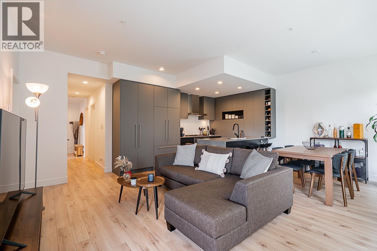 435 55 Klahanie Drive, Port Moody, British Columbia  V3H 0M9 - Photo 2 - R3071575