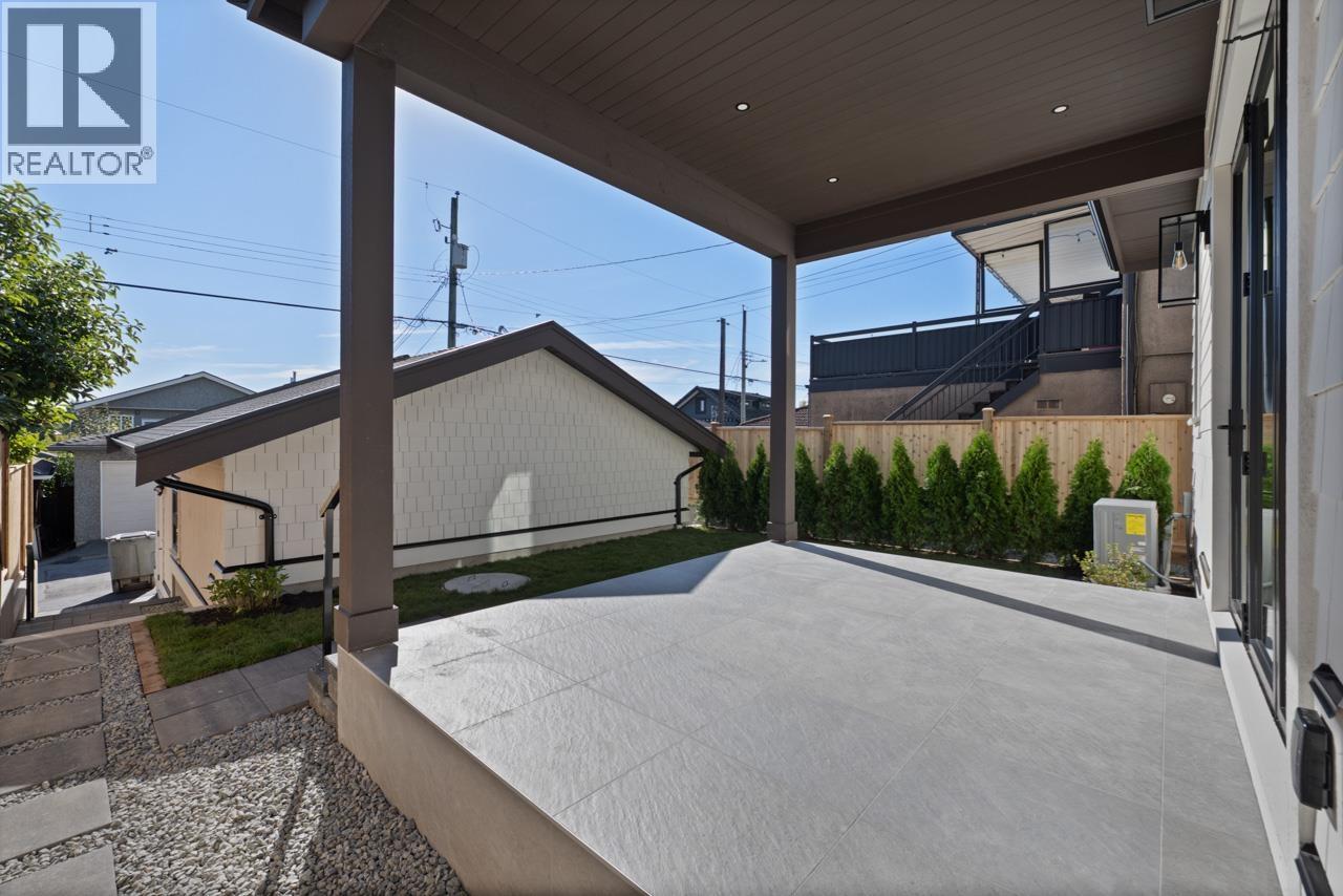 2 2680 E 5th Avenue, Vancouver, British Columbia  V5M 1M9 - Photo 32 - R3071590