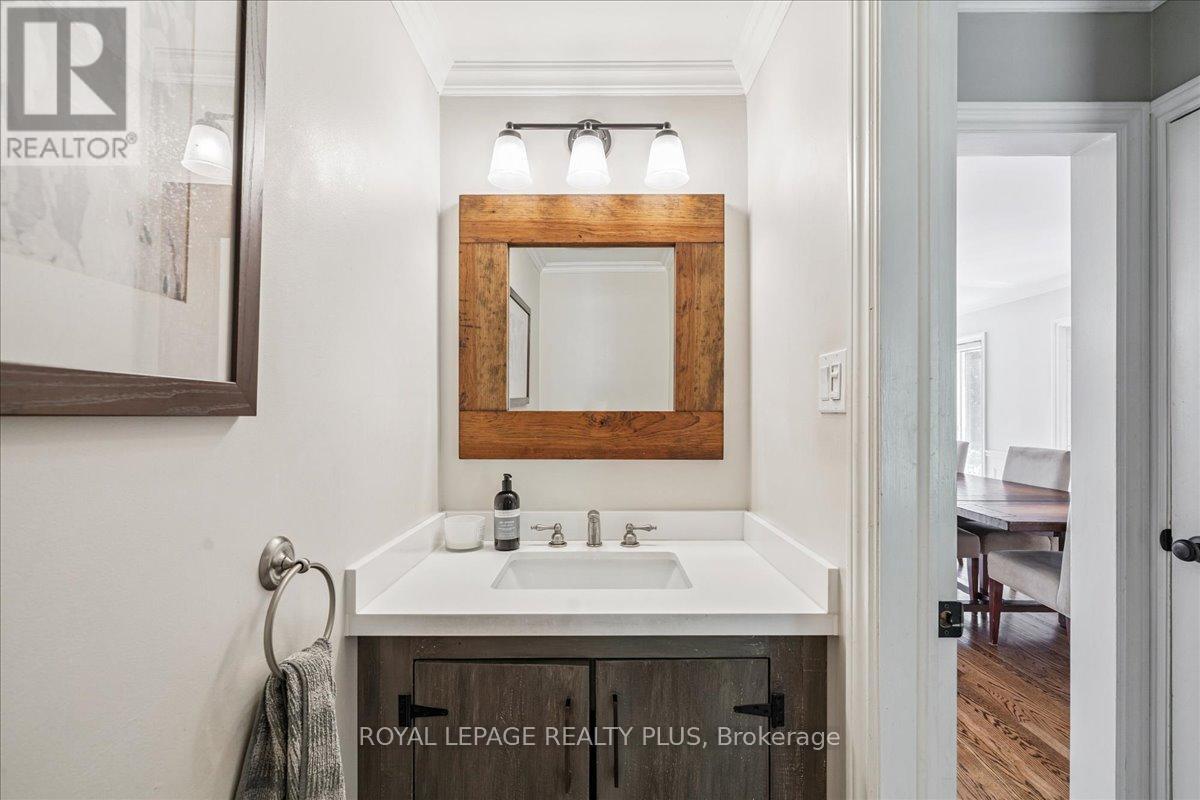 1258 Ravine Drive, Mississauga, Ontario  L5J 3E4 - Photo 18 - W12595126