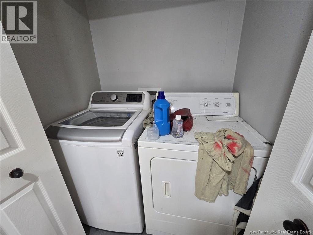 167 Elmwood Drive, Moncton, New Brunswick  E1A 1X2 - Photo 20 - NB130412