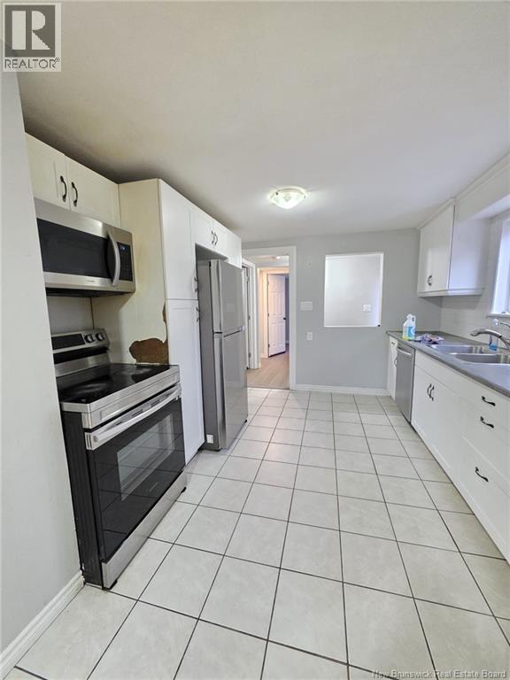 167 Elmwood Drive, Moncton, New Brunswick  E1A 1X2 - Photo 13 - NB130412