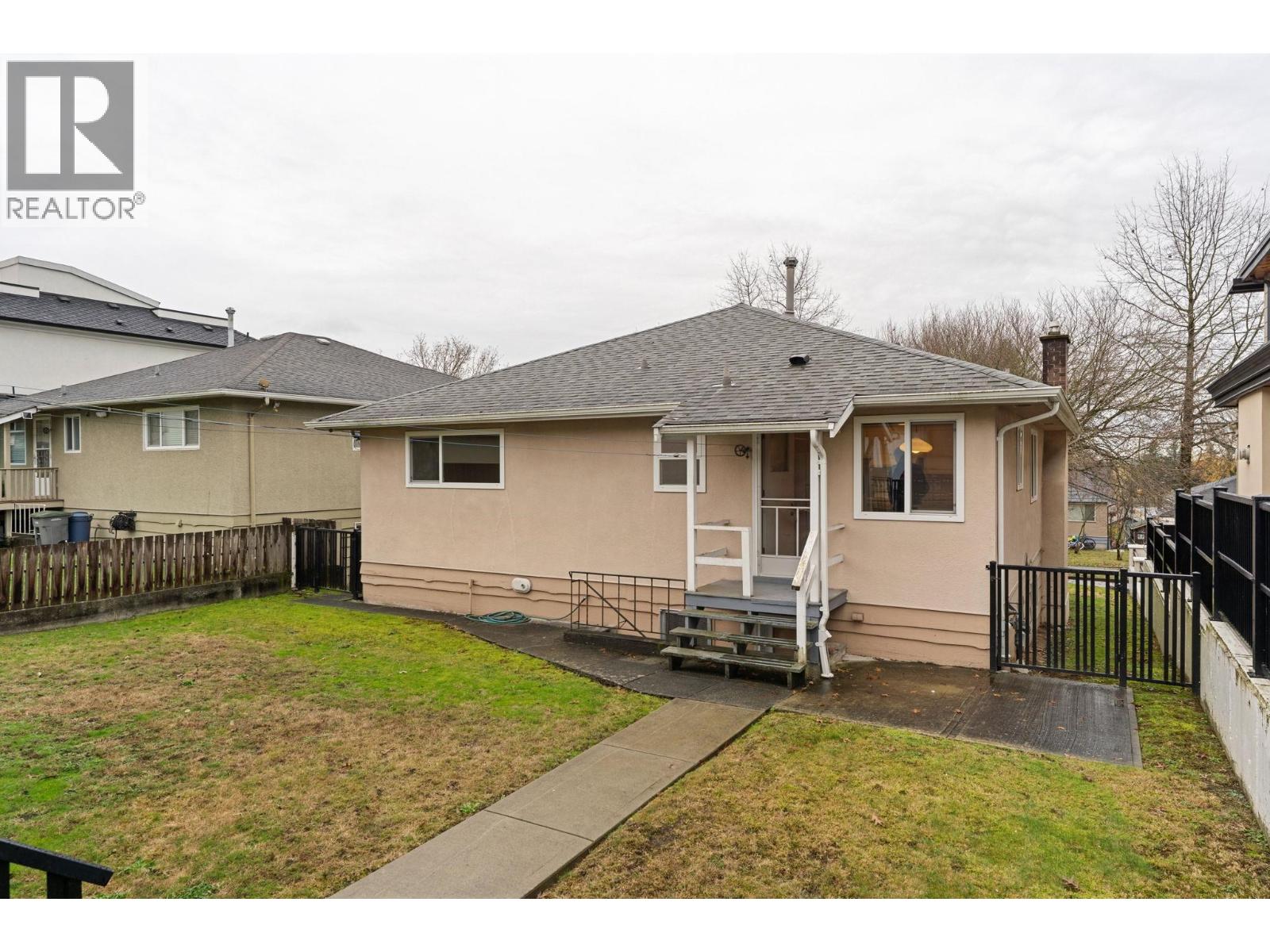 1521 E 64th Avenue, Vancouver, British Columbia  V5P 2M4 - Photo 21 - R3071574