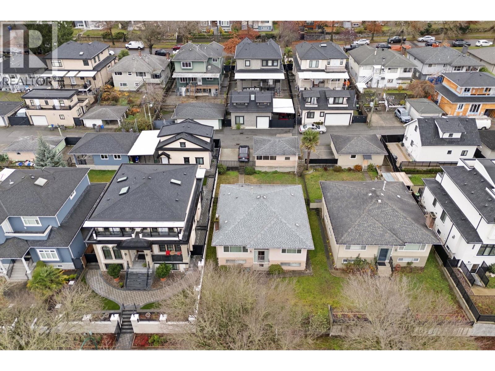 1521 E 64th Avenue, Vancouver, British Columbia  V5P 2M4 - Photo 35 - R3071574