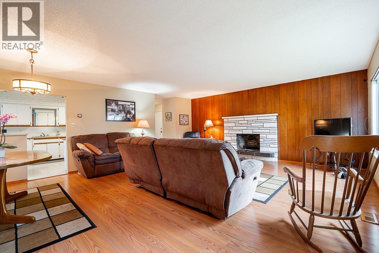 3826 Wellington Street, Port Coquitlam, British Columbia  V3B 3Z2 - Photo 10 - R3071588