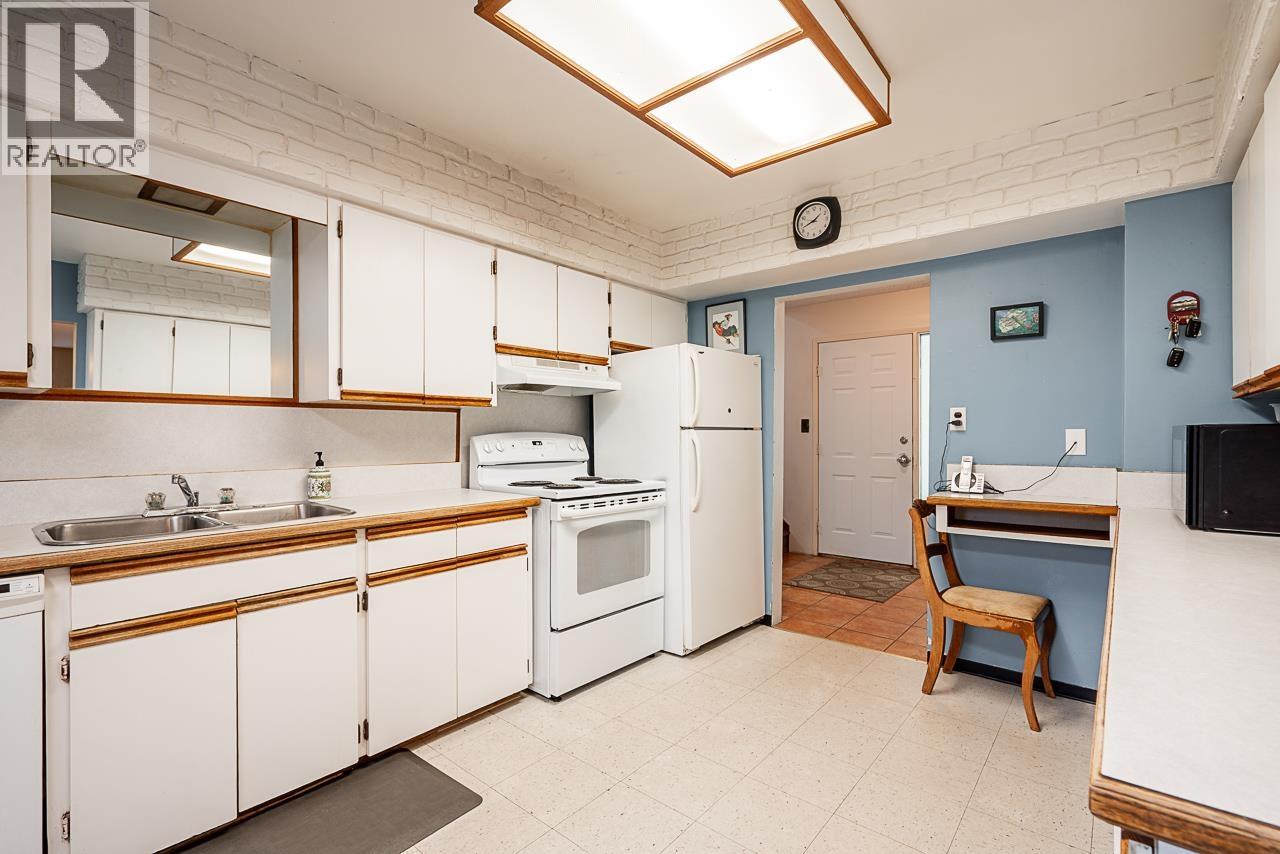 3826 Wellington Street, Port Coquitlam, British Columbia  V3B 3Z2 - Photo 14 - R3071588