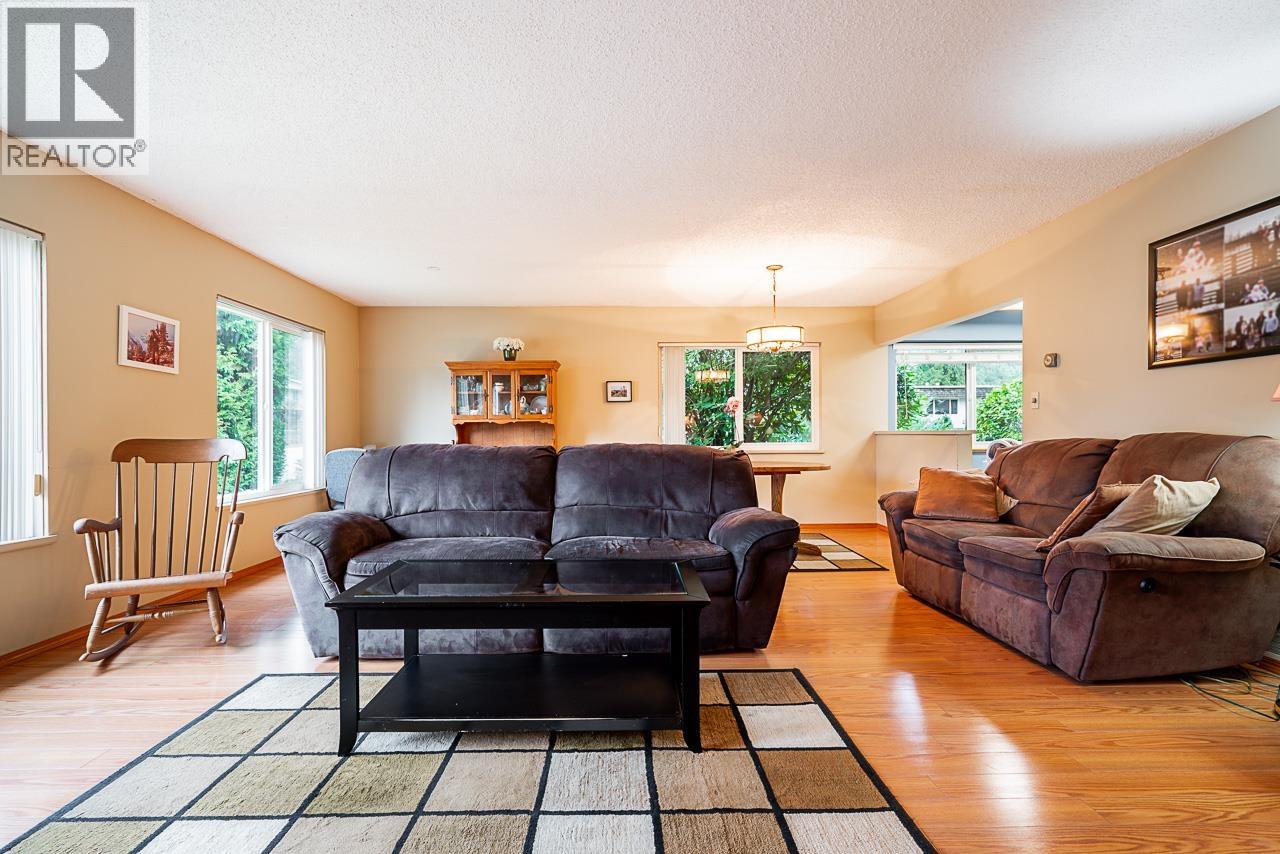 3826 Wellington Street, Port Coquitlam, British Columbia  V3B 3Z2 - Photo 7 - R3071588