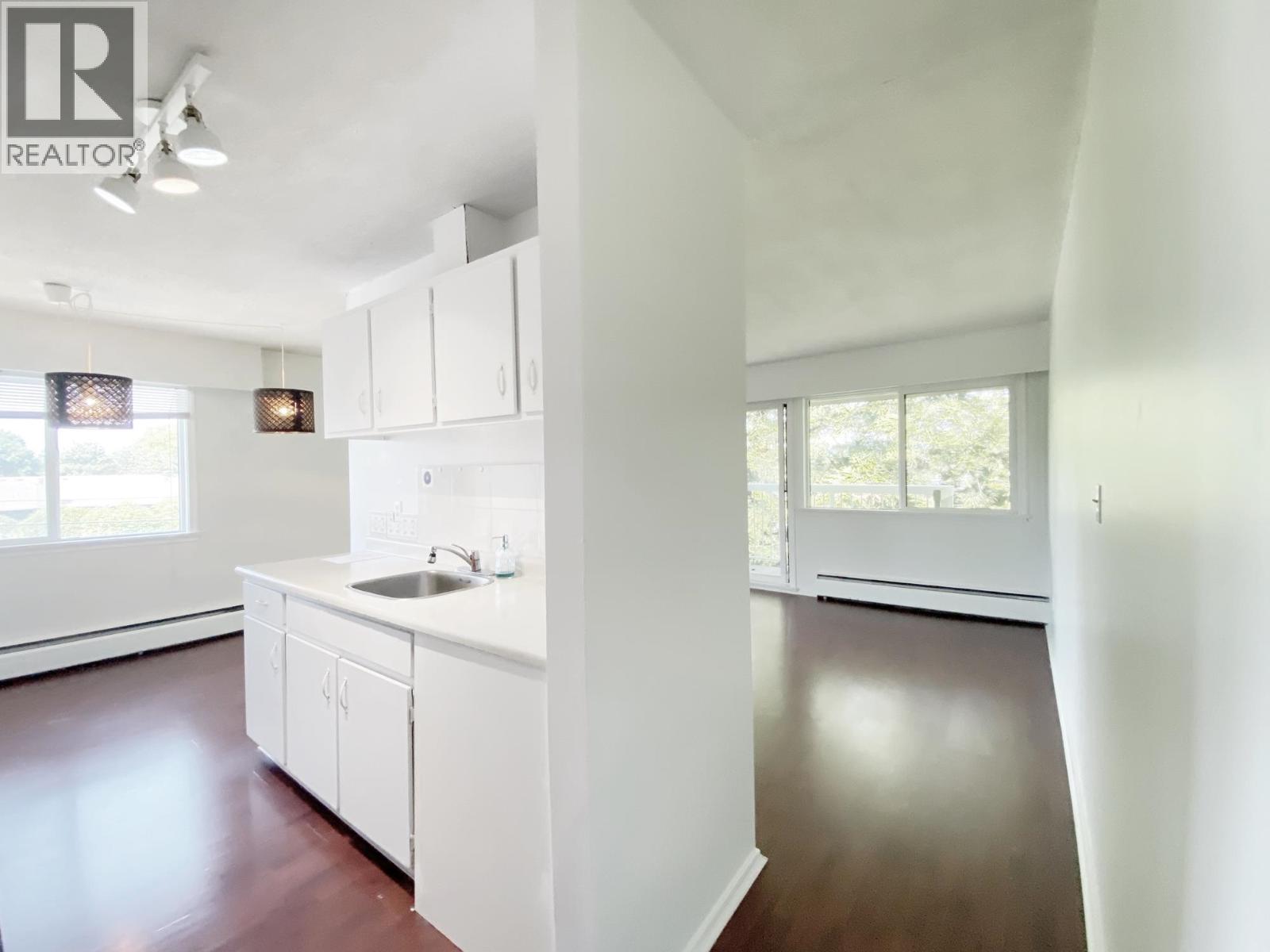 301 8020 Ryan Road, Richmond, British Columbia  V7A 2E5 - Photo 6 - R3071587