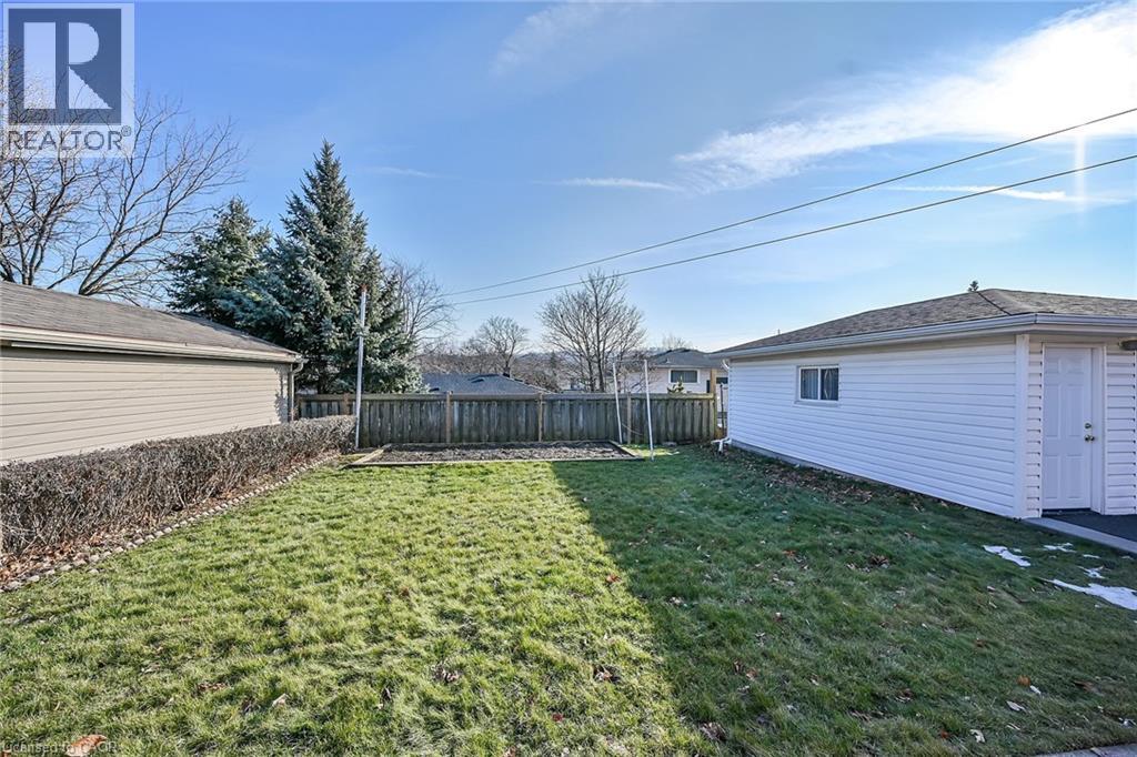 84 Blanmora Drive, Hamilton, Ontario  L8G 2A8 - Photo 6 - 40791310