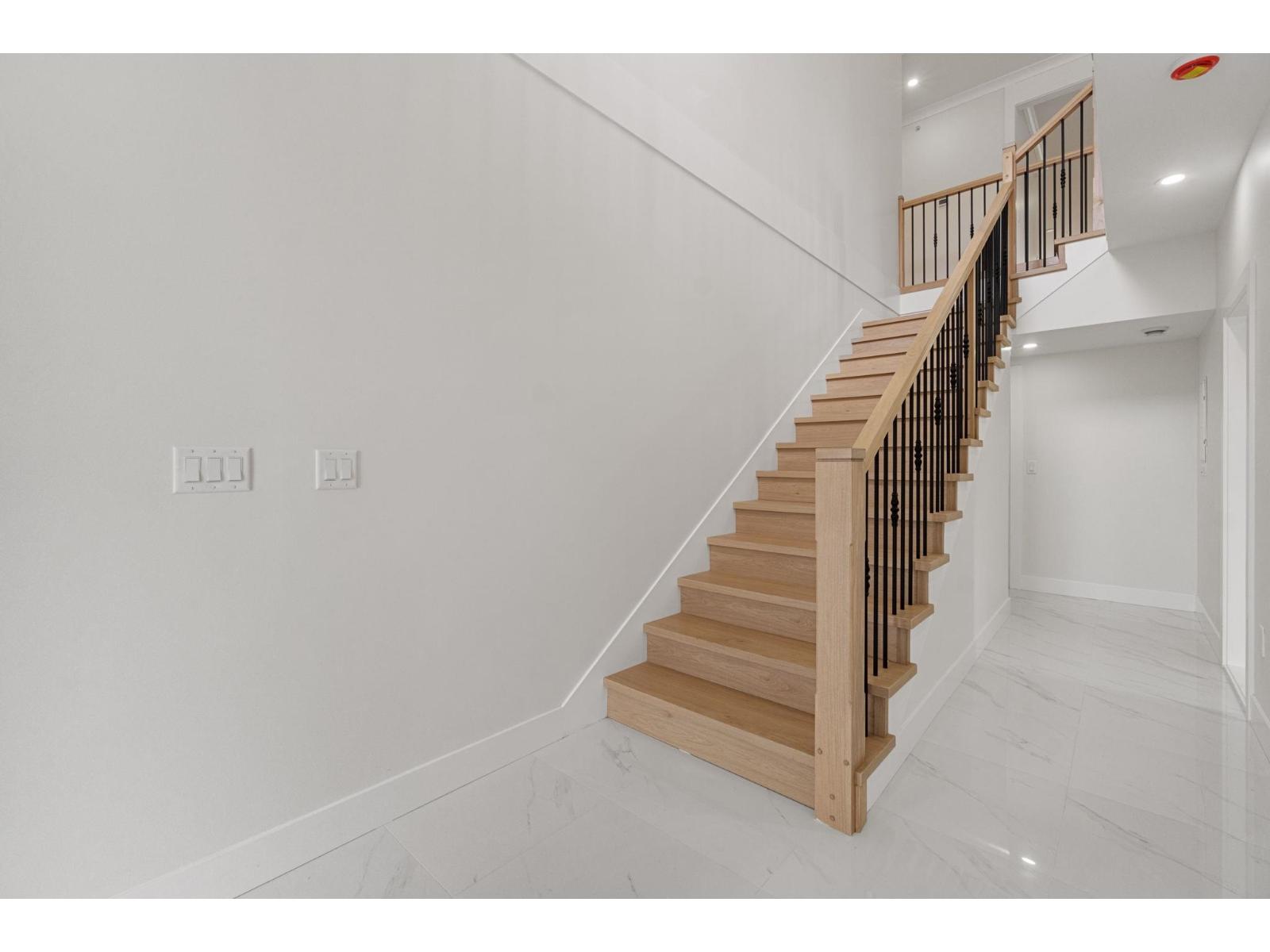 33664 Dewdney Trunk Road, Mission, British Columbia  V2V 6Y4 - Photo 12 - R3070492