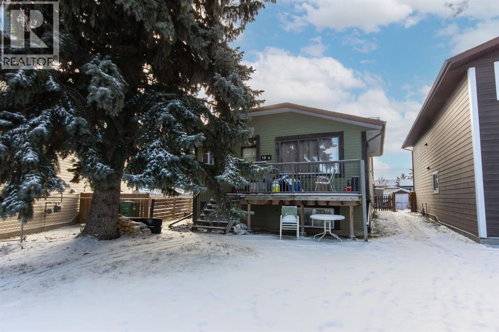 19 Gibson Close, Red Deer, Alberta  T4P 2Z3 - Photo 1 - A2270748