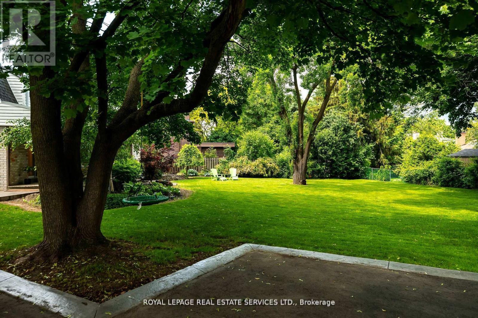 5 Pine Ridge Lane, Brampton, Ontario L6W 1G6 - Photo 39 - W12473497