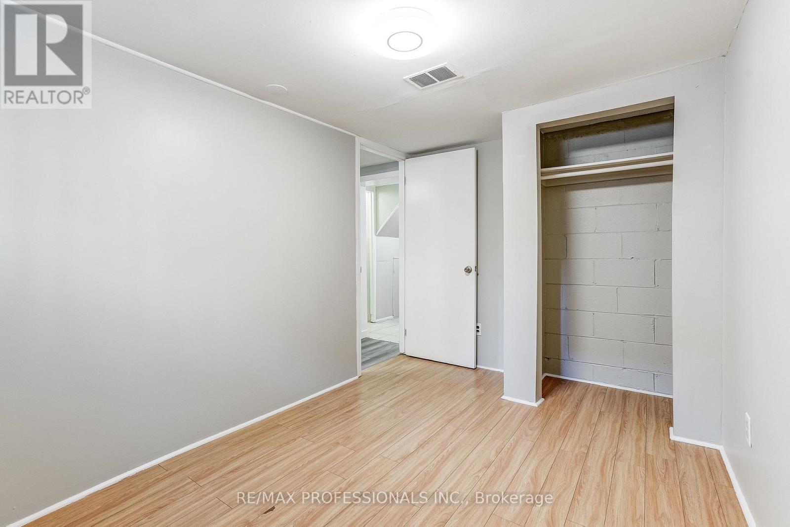 15 Fifteenth Street, Toronto, Ontario  M8V 3J3 - Photo 24 - W12594692