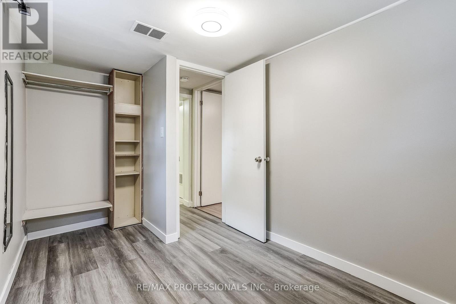 15 Fifteenth Street, Toronto, Ontario  M8V 3J3 - Photo 26 - W12594692