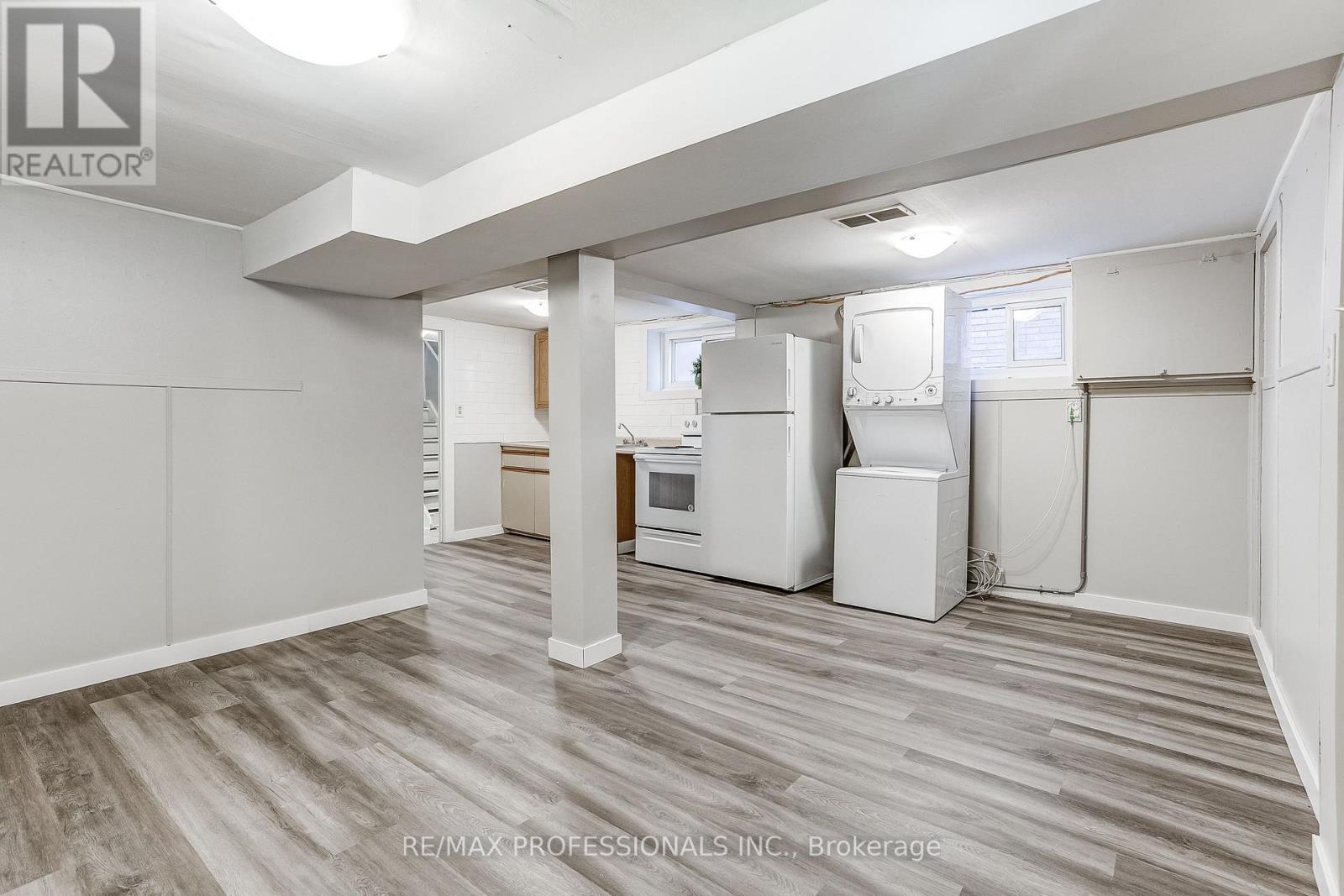 15 Fifteenth Street, Toronto, Ontario  M8V 3J3 - Photo 32 - W12594692