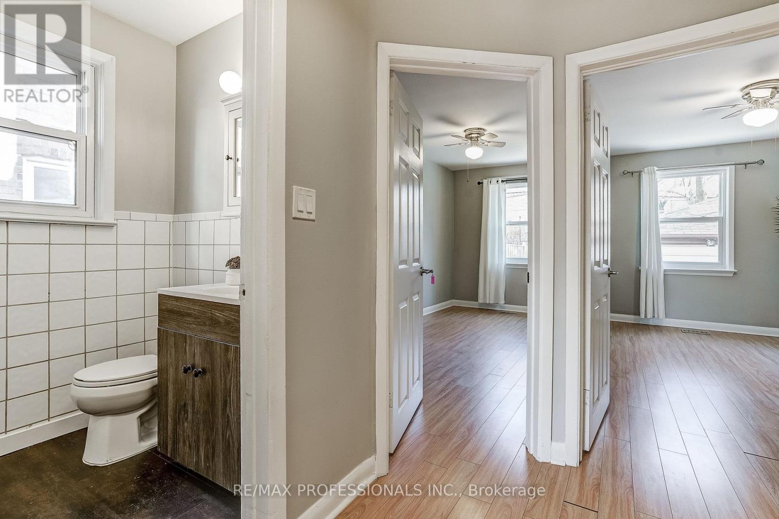 15 Fifteenth Street, Toronto, Ontario  M8V 3J3 - Photo 13 - W12594692