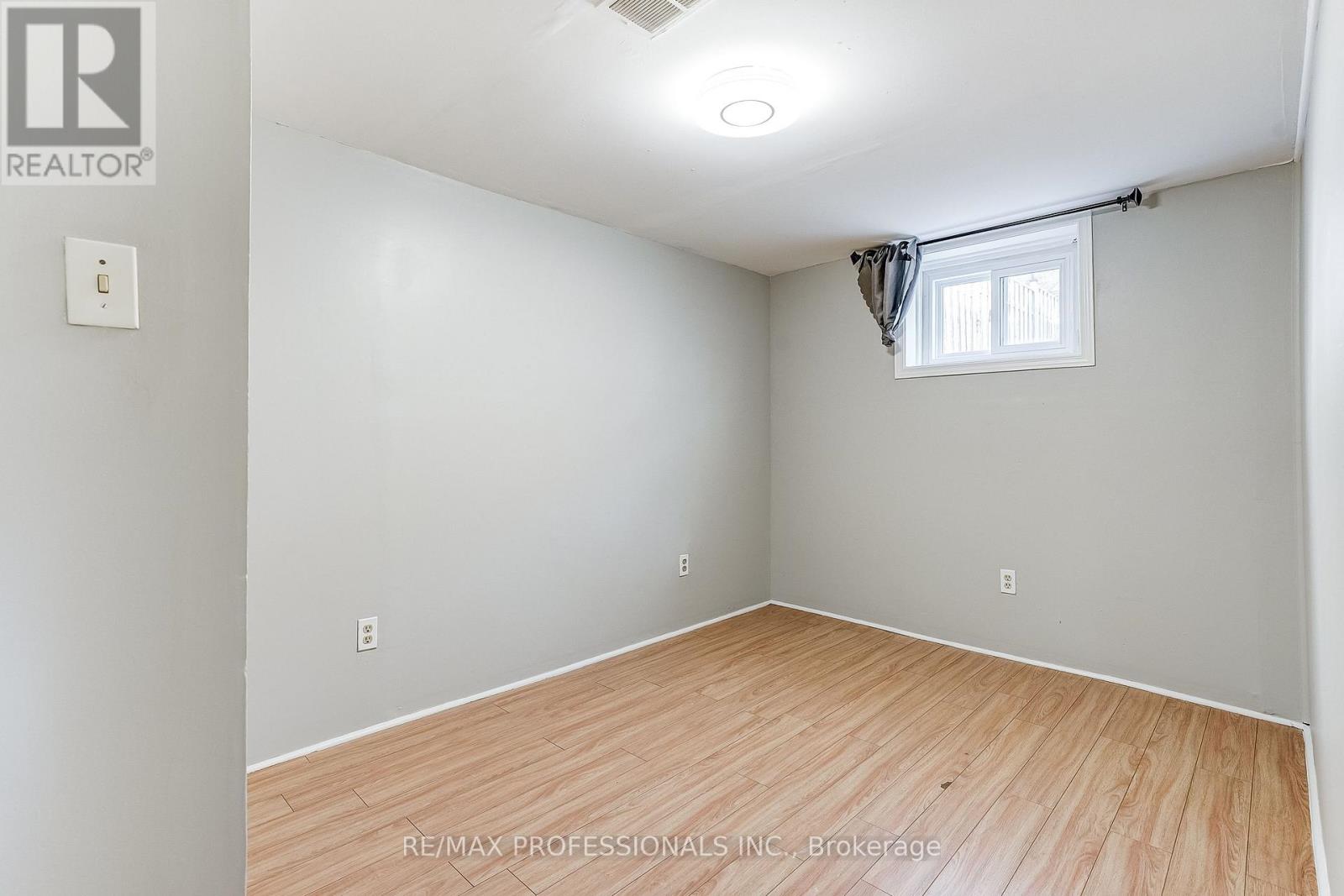 15 Fifteenth Street, Toronto, Ontario  M8V 3J3 - Photo 23 - W12594692