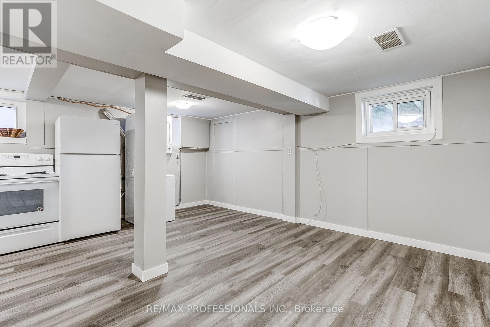 15 Fifteenth Street, Toronto, Ontario  M8V 3J3 - Photo 31 - W12594692