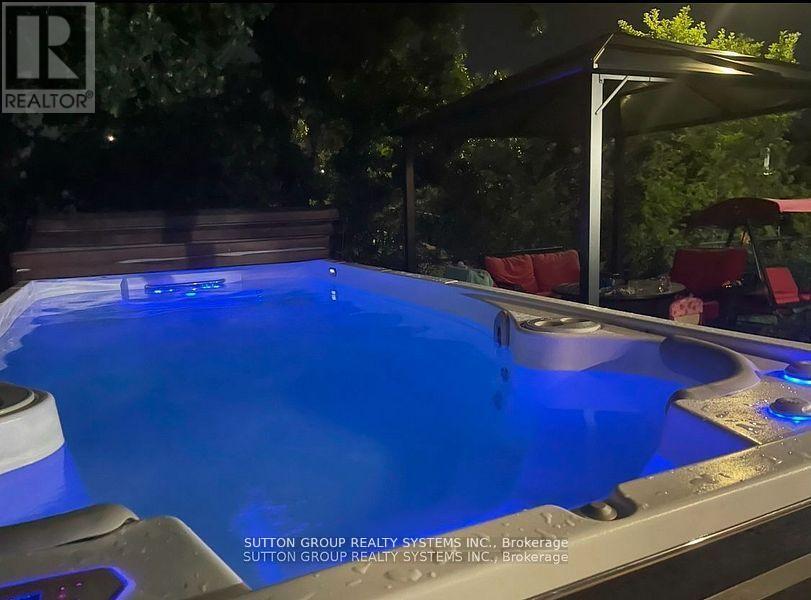 6807 Gracefield Drive W, Mississauga, Ontario L5N 6T6 - Photo 22 - W12595316