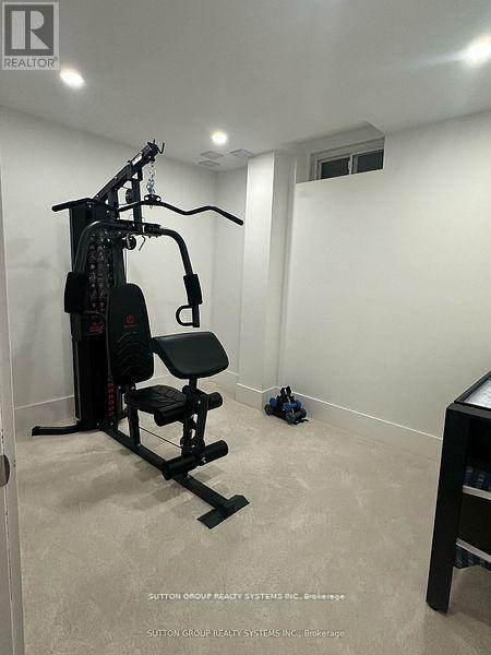 6807 Gracefield Drive W, Mississauga, Ontario L5N 6T6 - Photo 18 - W12595316