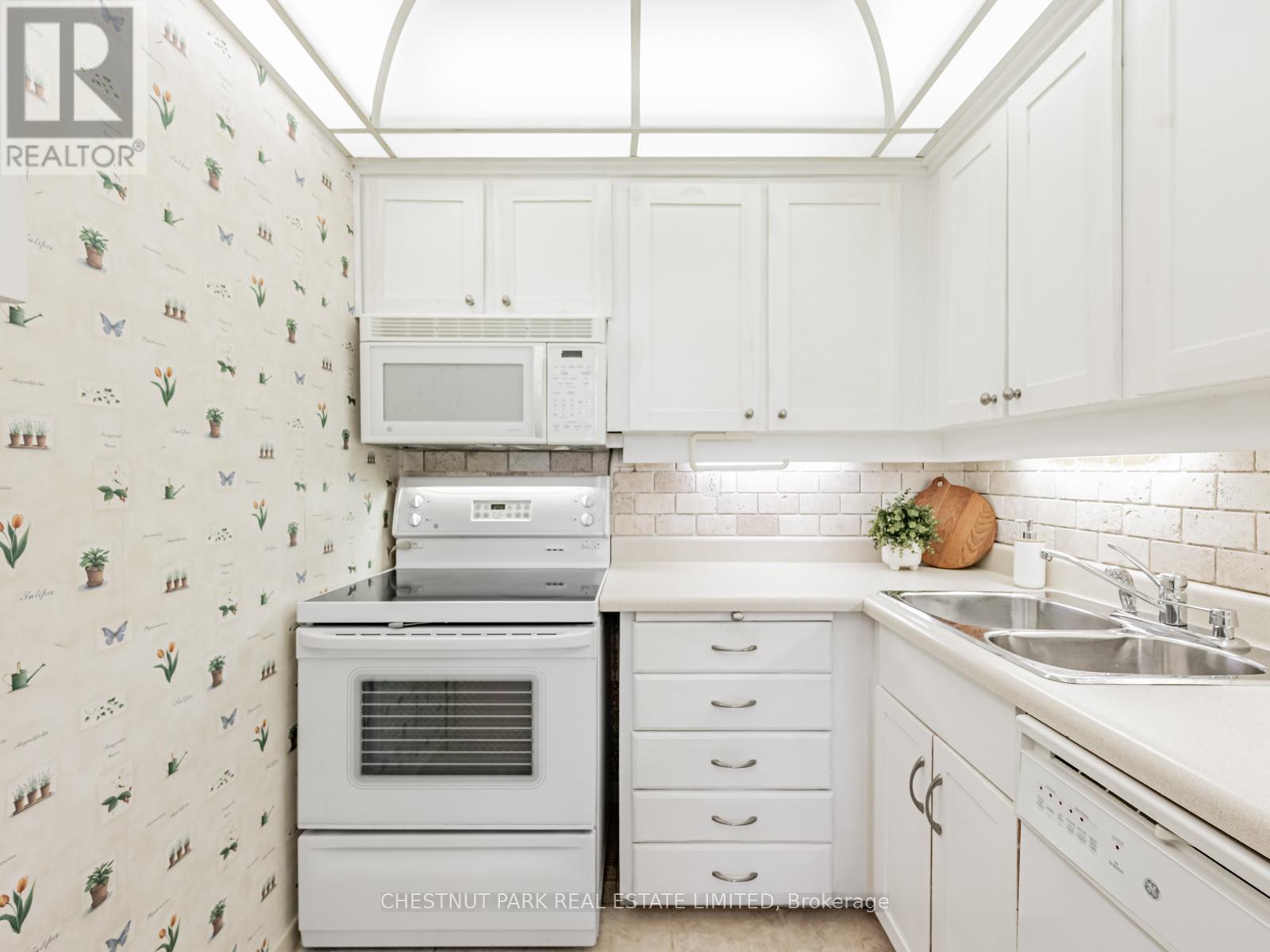 505 - 20 Avoca Avenue, Toronto, Ontario M4T 2B8 - Photo 13 - C12595508