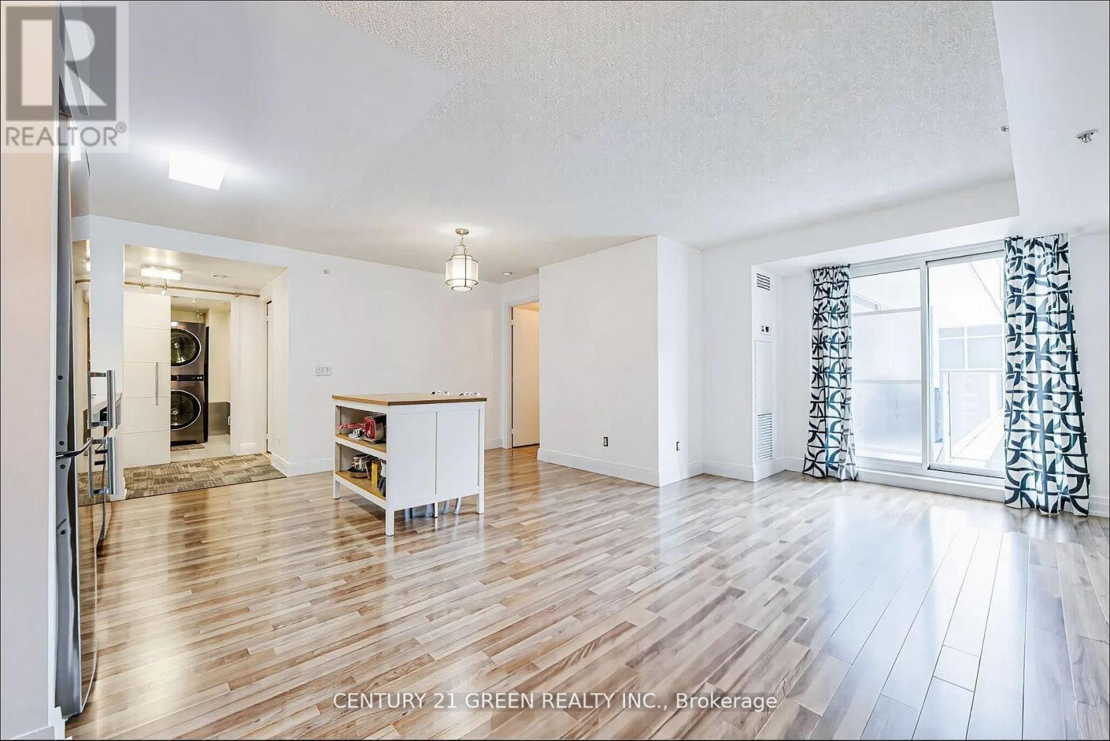 E501 - 555 Wilson Avenue, Toronto, Ontario M3H 0C4 - Photo 11 - C12595514