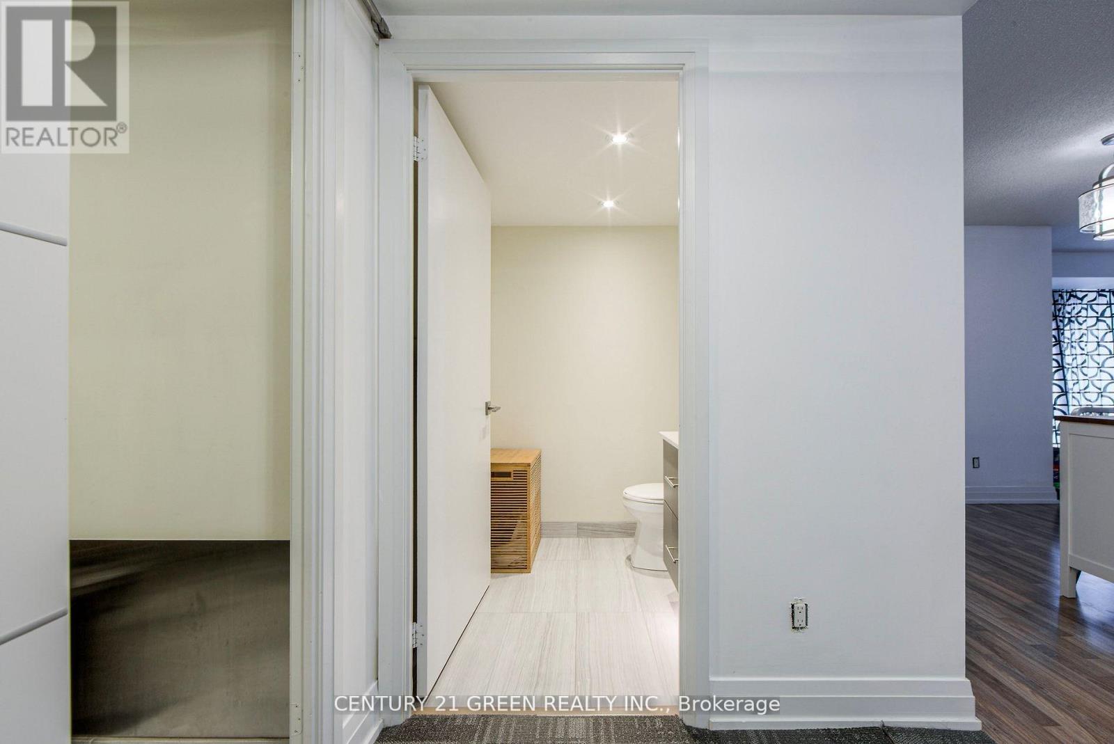 E501 - 555 Wilson Avenue, Toronto, Ontario M3H 0C4 - Photo 16 - C12595514