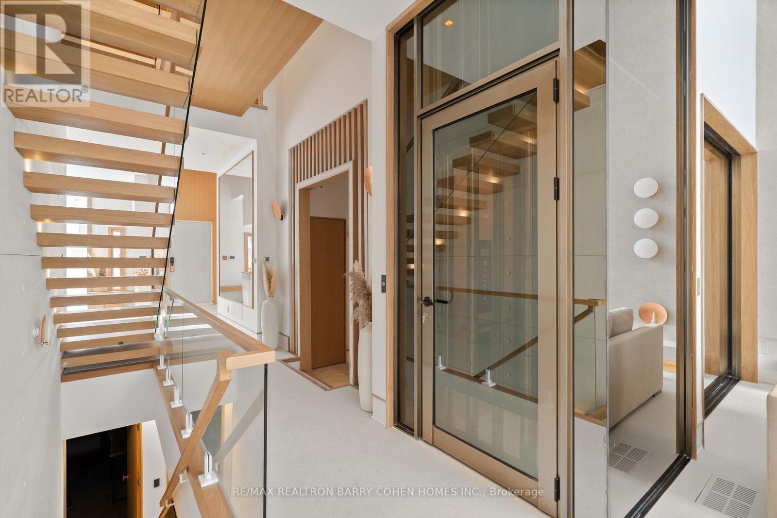 210 Glenayr Road, Toronto, Ontario  M5P 3C3 - Photo 12 - C12595542