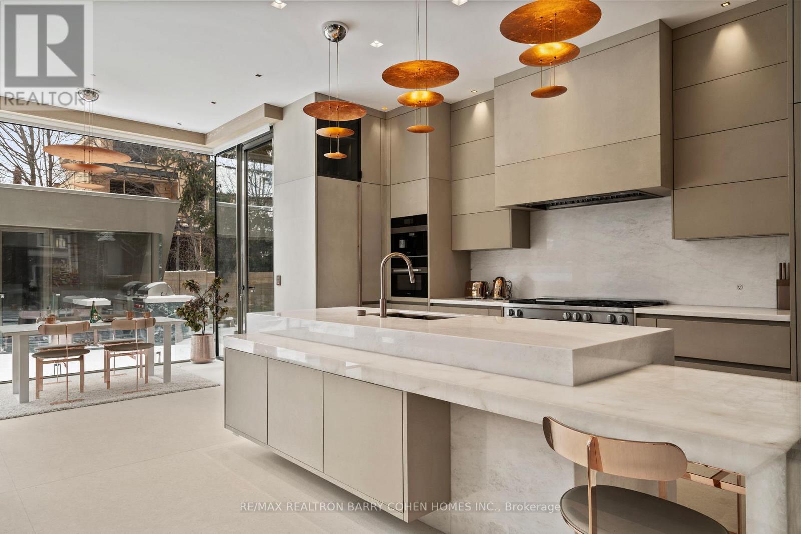 210 Glenayr Road, Toronto, Ontario  M5P 3C3 - Photo 13 - C12595542