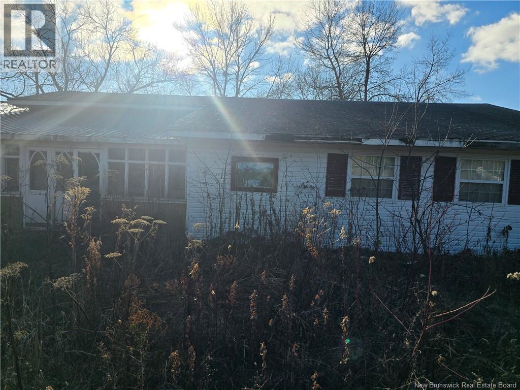 540 Route 105, Maugerville, New Brunswick  E3A 8L6 - Photo 1 - NB130813