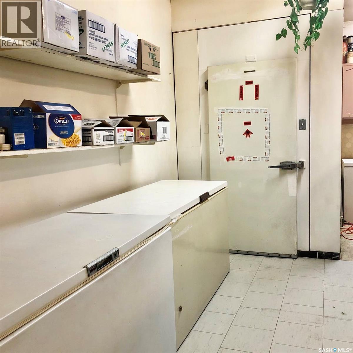 505 Grand Avenue, Luseland, Saskatchewan  S0L 2A0 - Photo 15 - SK025111