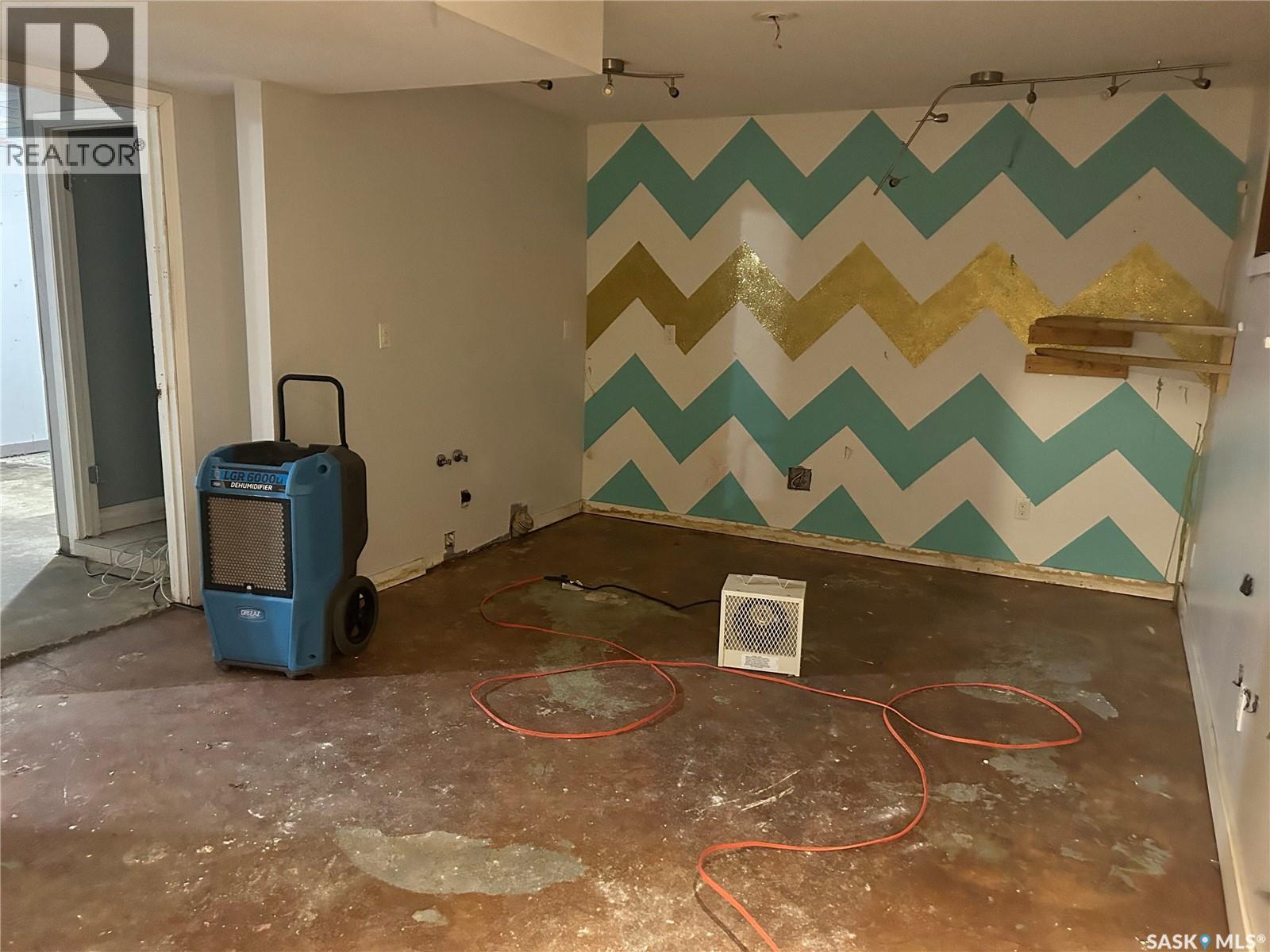 1620 15th Street W, Prince Albert, Saskatchewan  S6V 3T4 - Photo 12 - SK025089