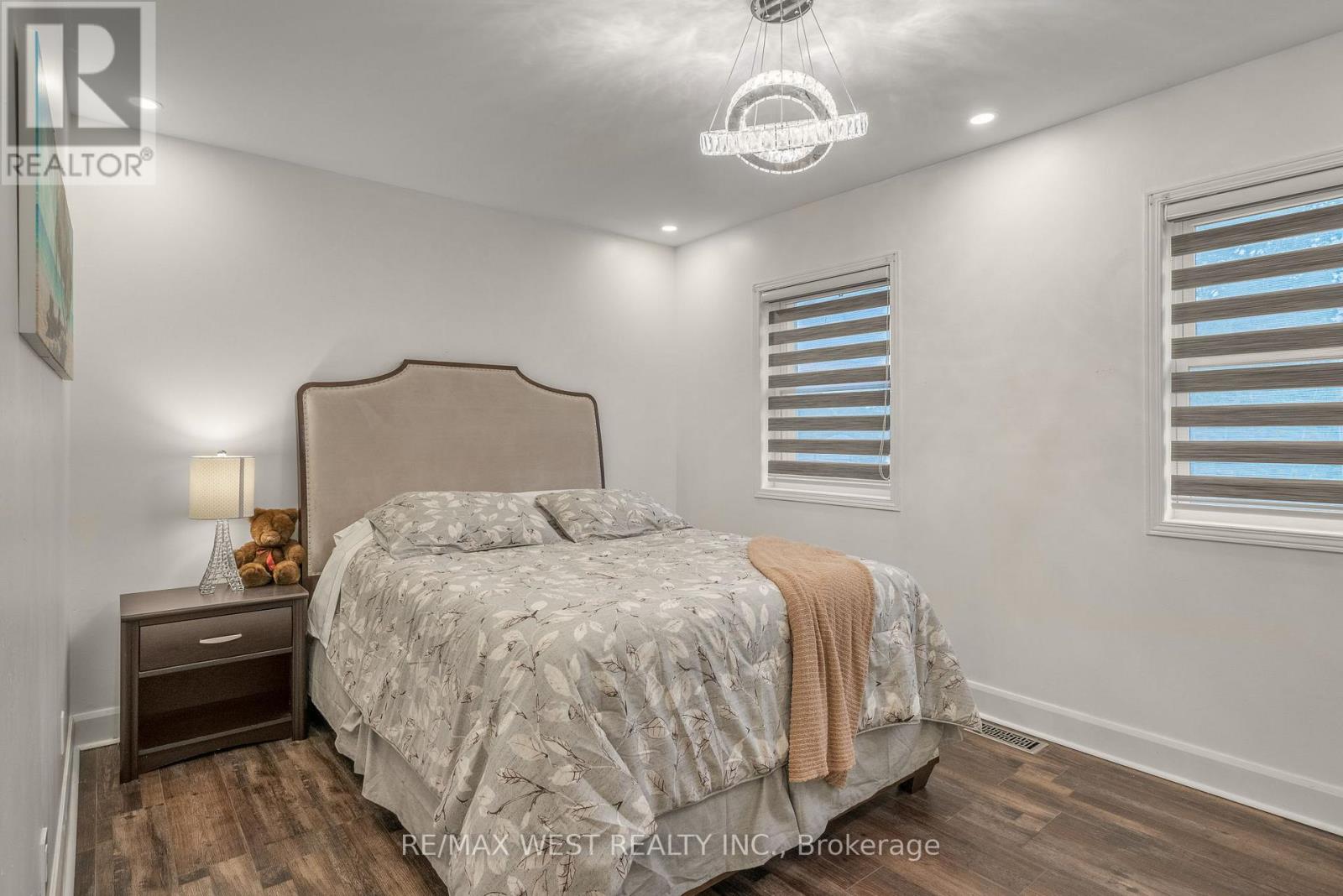 122 Malcolm Street, Essa, Ontario L0M 1B0 - Photo 13 - N12595492