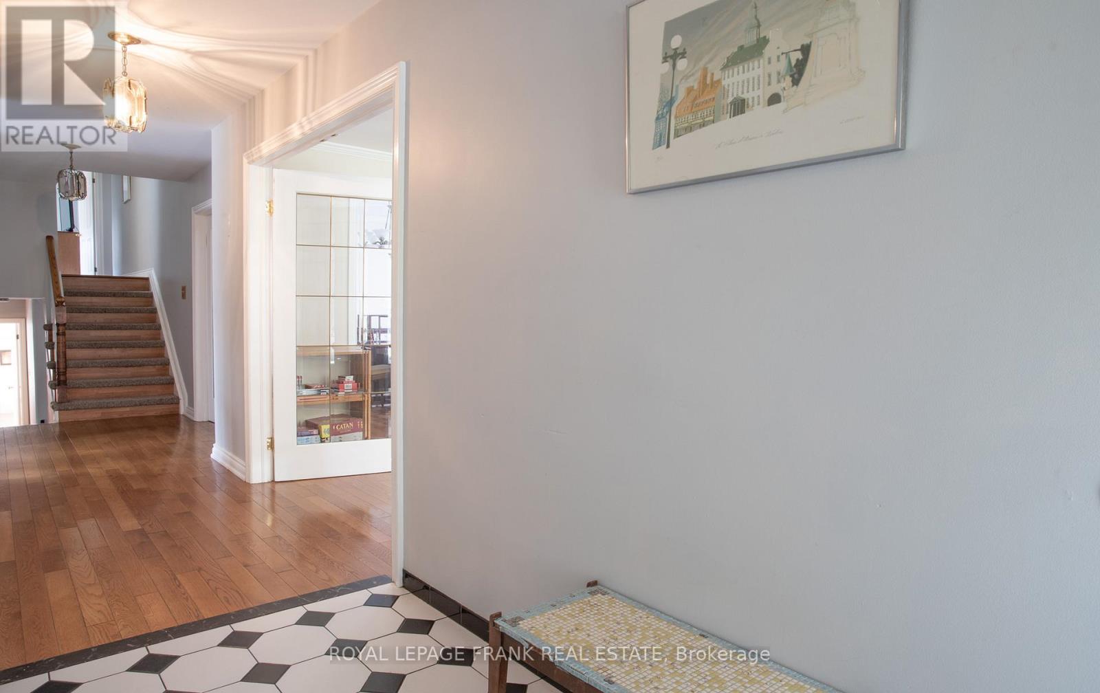 Main - 312 Cumberland Court, Oshawa, Ontario L1H 8E7 - Photo 3 - E12480899