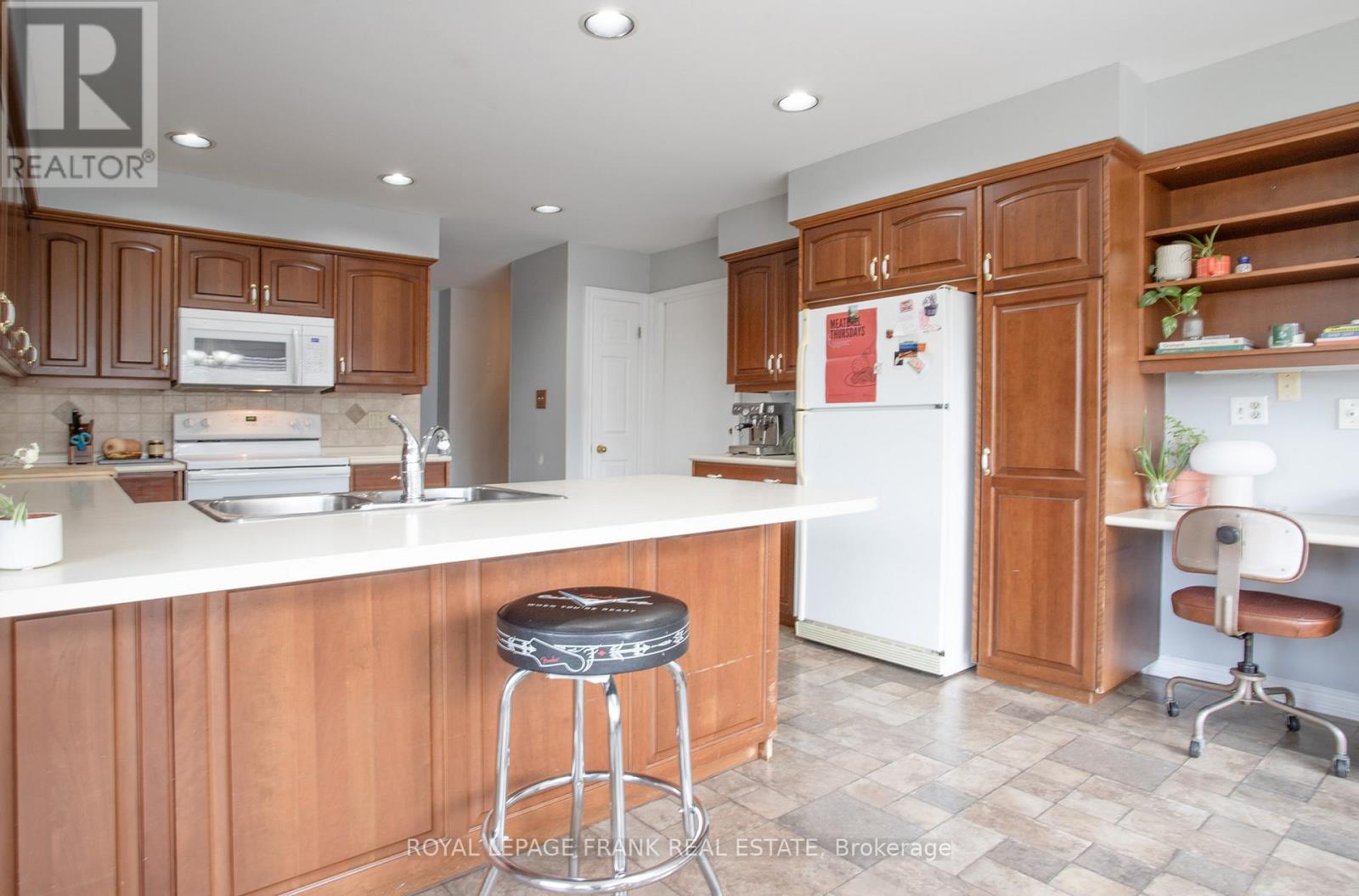 Main - 312 Cumberland Court, Oshawa, Ontario L1H 8E7 - Photo 8 - E12480899