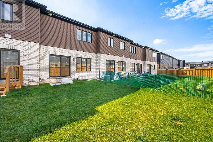 5 Evergreen Terrace, Barrie, Ontario L9J 0M6 - Photo 16 - S12595564