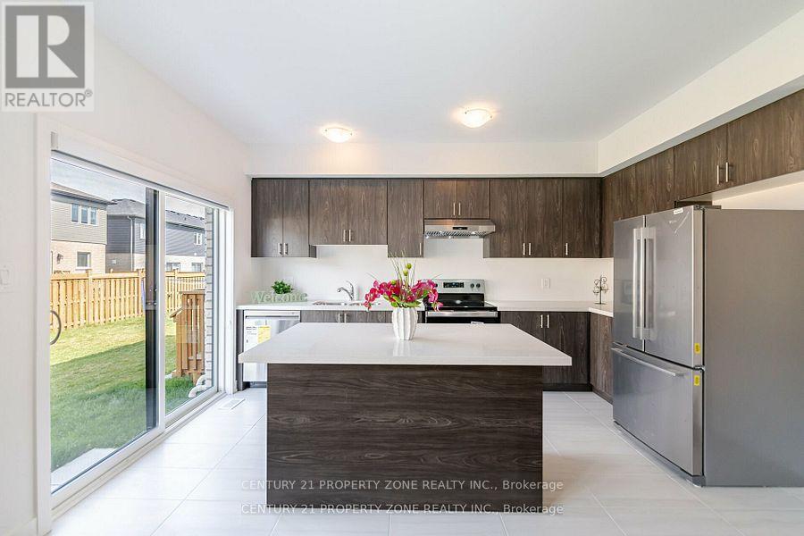 5 Evergreen Terrace, Barrie, Ontario L9J 0M6 - Photo 4 - S12595564