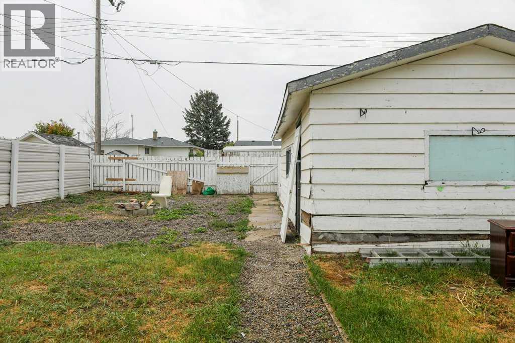 410 52 Avenue, Coalhurst, Alberta  T0L 0V0 - Photo 6 - A2256980