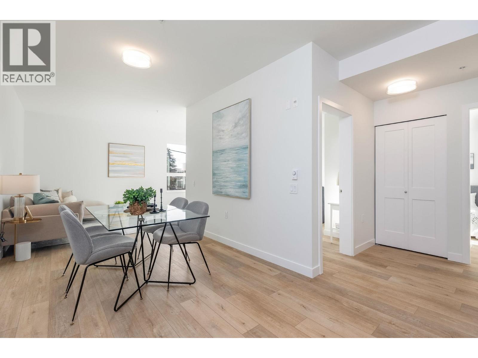 303 4933 Clarendon Street, Vancouver, British Columbia  V5R 0J6 - Photo 3 - R3071324