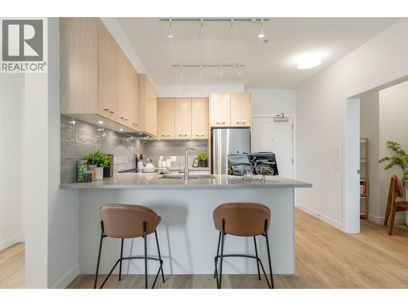 303 4933 Clarendon Street, Vancouver, British Columbia  V5R 0J6 - Photo 5 - R3071324